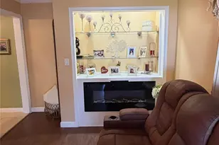 75 Maplewood Ave, Hempstead, NY 11550 - Photo 5