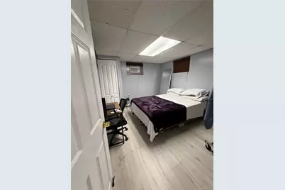 75 Maplewood Avenue, Hempstead, NY 11550 - Photo 13