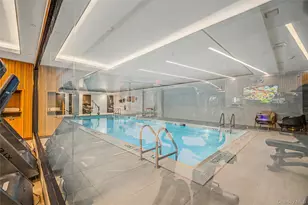 35-32 Leavitt St, Flushing, NY 11354 - Photo 23