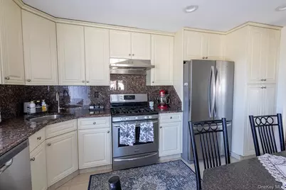 222 N Pine Street, Massapequa, NY 11758 - Photo 13