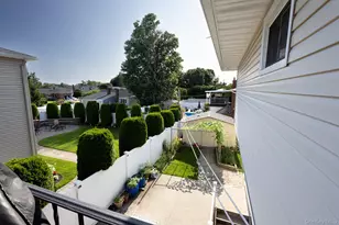 222 N Pine St, Massapequa, NY 11758 - Photo 29