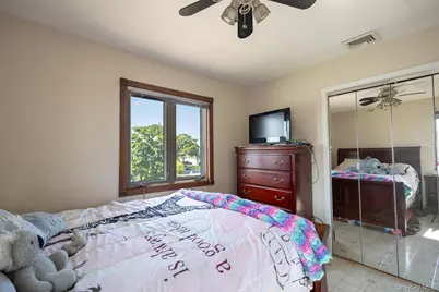 222 N Pine Street, Massapequa, NY 11758 - Photo 21