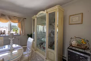 222 N Pine St, Massapequa, NY 11758 - Photo 9