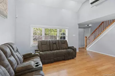 72 S Village Drive, Bellport, NY 11713 - Photo 15