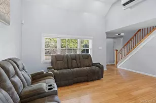 72 S Village Dr, Bellport, NY 11713 - Photo 15