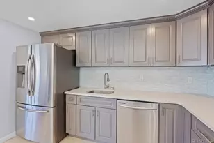 72 S Village Dr, Bellport, NY 11713 - Photo 9