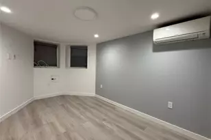 61-94 Grove St, Ridgewood, NY 11385 - Photo 9
