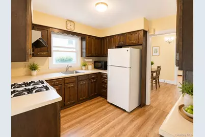 39 California Avenue, Middletown, NY 10940 - Photo 7