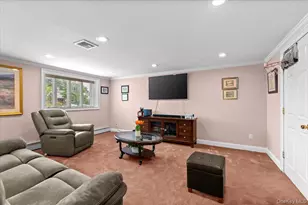 790 Wenwood Dr, East Meadow, NY 11554 - Photo 29