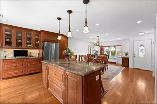790 Wenwood Dr, East Meadow, NY 11554 - Photo 15