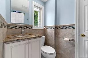 790 Wenwood Dr, East Meadow, NY 11554 - Photo 23