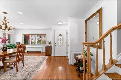 790 Wenwood Drive, East Meadow, NY 11554 - Photo 17