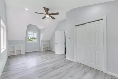 4 Hicks Circle, Hicksville, NY 11801 - Photo 21