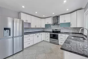 4 Hicks Cir, Hicksville, NY 11801 - Photo 11