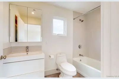 16 Tiernans Lane, Dobbs Ferry, NY 10522 - Photo 11