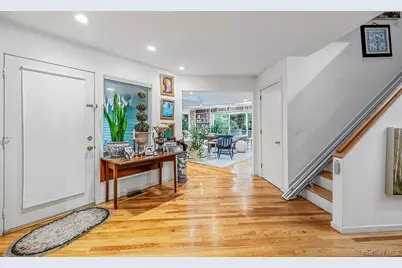 16 Joshuas Path, East Hampton, NY 11937 - Photo 3