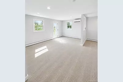 42 Marbourne Road, Bethpage, NY 11714 - Photo 15