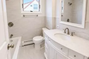 42 Marbourne Rd, Bethpage, NY 11714 - Photo 13