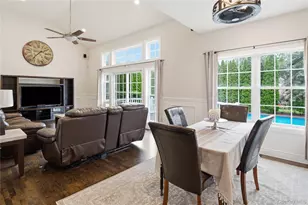 4 Wood Hollow Dr, Westhampton, NY 11977 - Photo 5