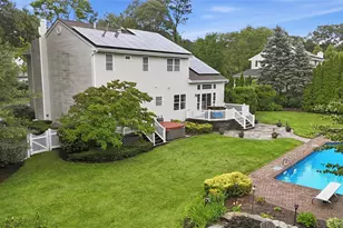 4 Wood Hollow Dr, Westhampton, NY 11977 - Photo 29