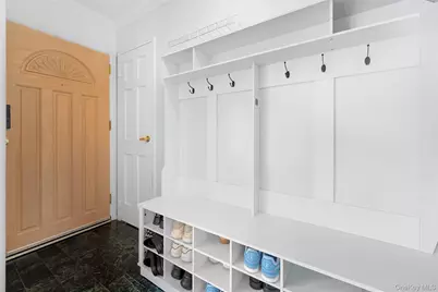 24420 73rd Avenue, Little Neck, NY 11362 - Photo 3