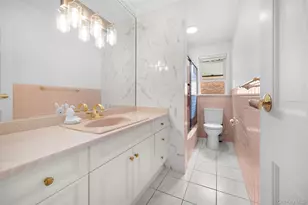 244-20 73rd Ave, Little Neck, NY 11362 - Photo 13