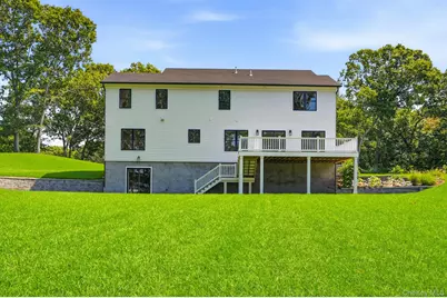 333 Concord Court, Dix Hills, NY 11746 - Photo 47