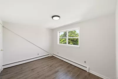 8 5th Street, Bayville, NY 11709 - Photo 19