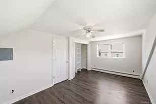 8 5th St, Bayville, NY 11709 - Photo 17