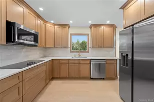 31 Cail Dr, East Rockaway, NY 11518 - Photo 15