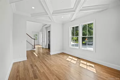 24 Lorraine Court, Northport, NY 11768 - Photo 3