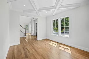 24 Lorraine Ct, Northport, NY 11768 - Photo 3