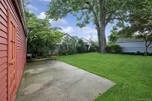 53 Berkshire Rd, Hicksville, NY 11801 - Photo 21