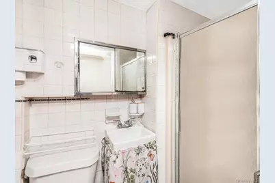 3410 Gunther Avenue, Bronx, NY 10469 - Photo 15