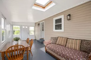 52 E Fenimore St, Valley Stream, NY 11580 - Photo 15