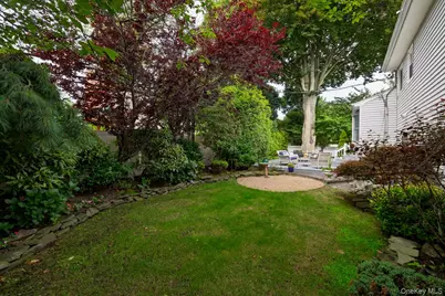 6 Huber Court, Rockville Centre, NY 11570 - Photo 35