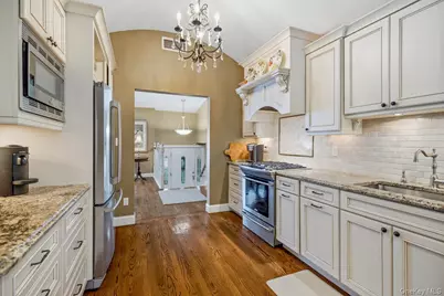 6 Huber Court, Rockville Centre, NY 11570 - Photo 15