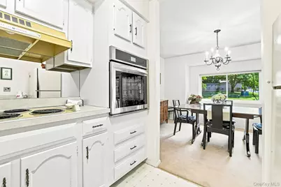 45 Jefferson Oval #H, Yorktown Heights, NY 10598 - Photo 11