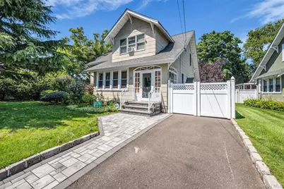 30 West Street, Farmingdale, NY 11735 - Photo 1