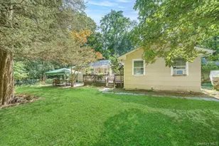 16 Landing Meadow Rd, Smithtown, NY 11787 - Photo 29