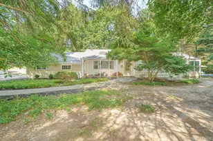 16 Landing Meadow Rd, Smithtown, NY 11787 - Photo 47