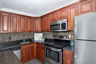12 Mainsail Drive #1-12, Patchogue, NY 11772 - Photo 3