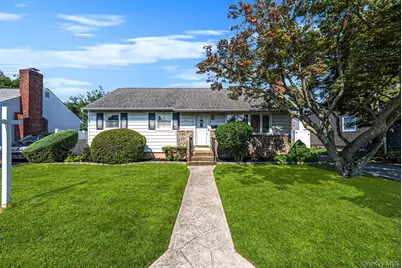 177 10th Street, Bethpage, NY 11714 - Photo 1