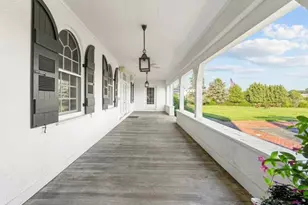 767 Montauk Hwy, Quiogue, NY 11978 - Photo 31