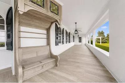 767 Montauk Highway, Quiogue, NY 11978 - Photo 33