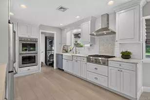 30 Irving Dr, Woodbury, NY 11797 - Photo 11