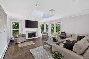 30 Irving Dr, Woodbury, NY 11797 - Photo 15