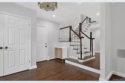 30 Irving Drive, Woodbury, NY 11797 - Photo 19