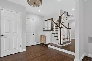 30 Irving Dr, Woodbury, NY 11797 - Photo 19