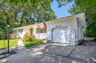 37 Black Locust Ave, East Setauket, NY 11733 - Photo 3